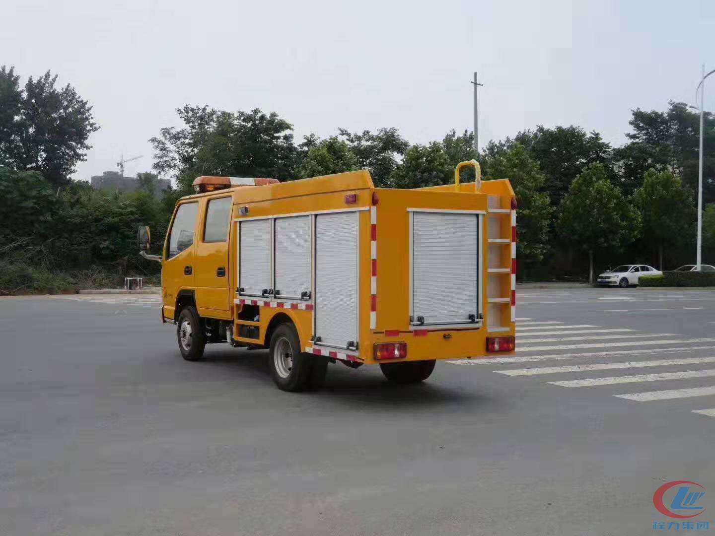 凯马双排抢险车，凯马救险车